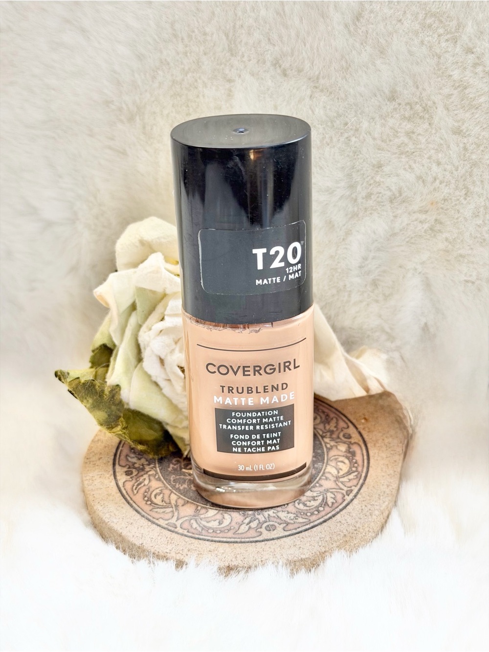COVERGIRL TruBlend Matte Made Foundation 12HR T20 SOFT HONEY Transfer resistant